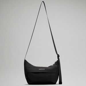 Lululemon Sling Crossbody Bag 2L, Black - Discontinued